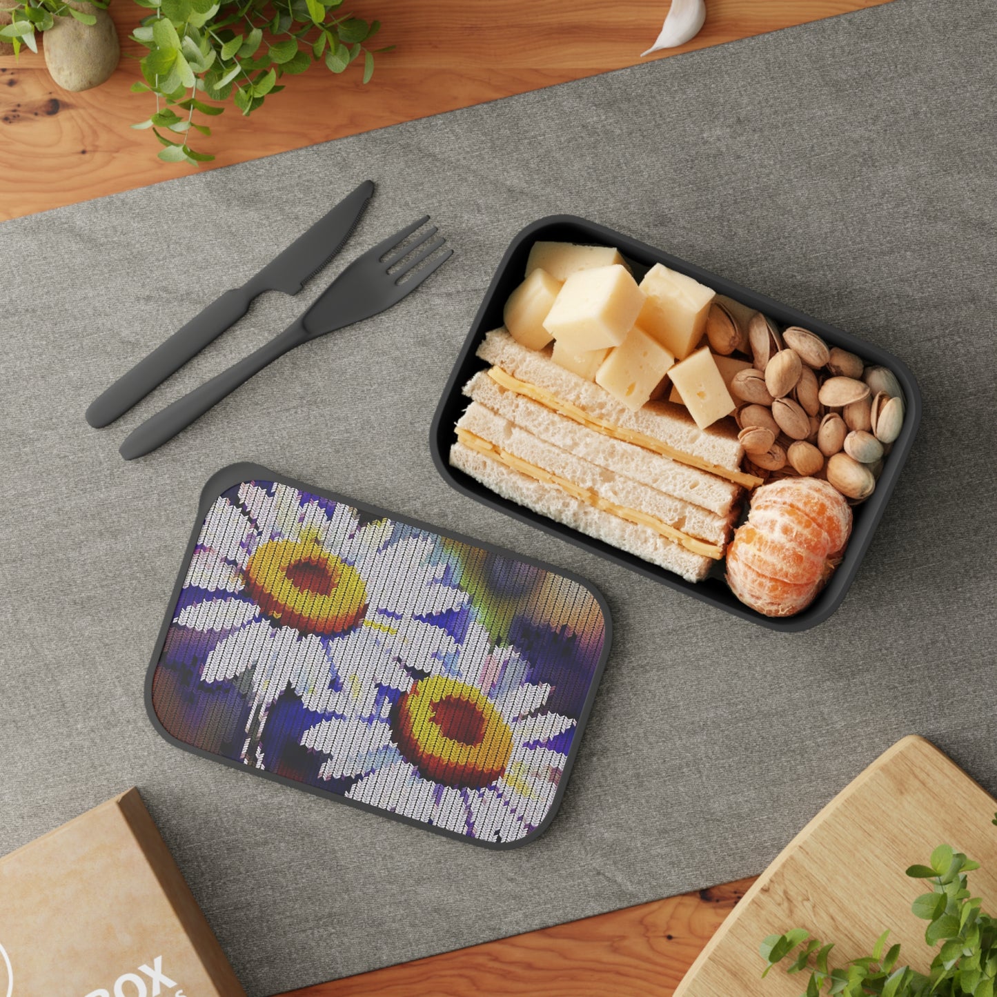 PLA Bento Box with Band and Utensils: BALEIJO Knitastic Daisies Collection 01